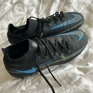 Nike skin phantom cleats women’s size 5